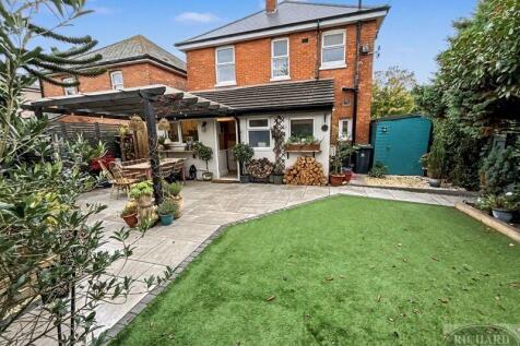 Christchurch, BH23 - property photo