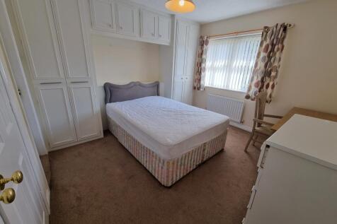 9 Silver Birch Grove, Leamington Spa, CV31 3QY photo 4