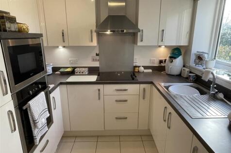 Kitchen.JPG