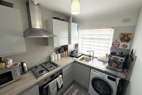 Kitchen...jpeg