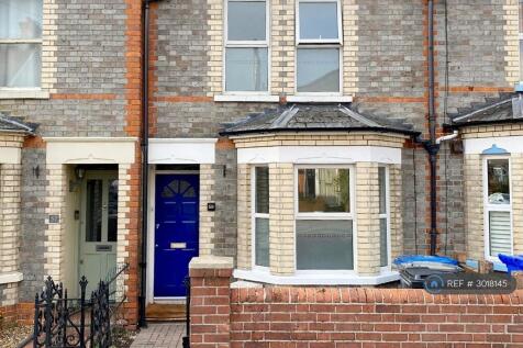 2-bed terraced on Clare Road, Berkshire, SL6, £1,800/mo
