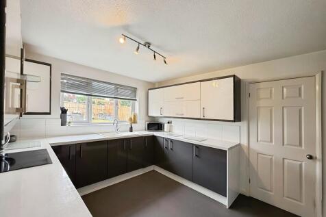 cbe6775b-WhatsApp...