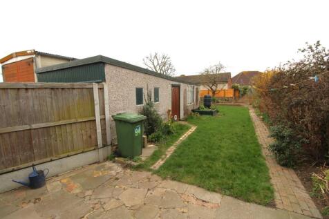 Eyhurst Avenue, Hornchurch, Essex, RM12 photo 4