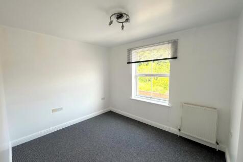 33A Brook House, Spital Lane, Chesterfield, Derbyshire S41 0EX photo 5