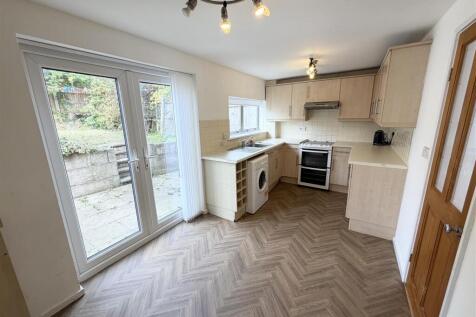 Marshlands Road, Little Neston, Neston photo 5