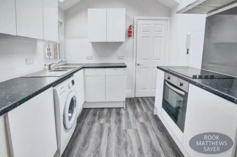 Ashleigh Grove, Newcastle Upon Tyne photo 4