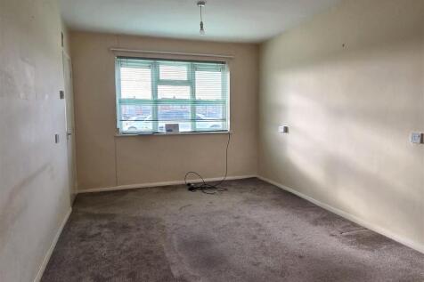 20 Redland - Lounge.jpg