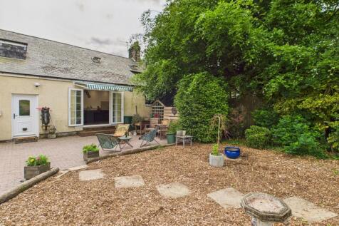 CAM04201G0-PR0085-STILL105