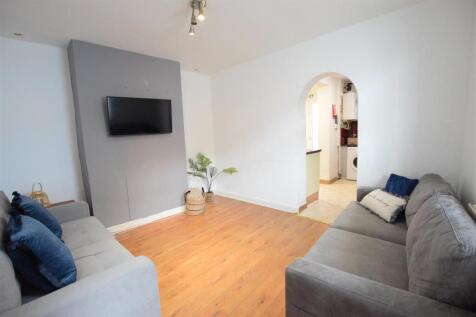 27/28 - Victoria Terrace - Student House photo 4
