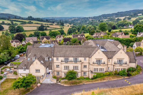 Richmond Villages Painswick
