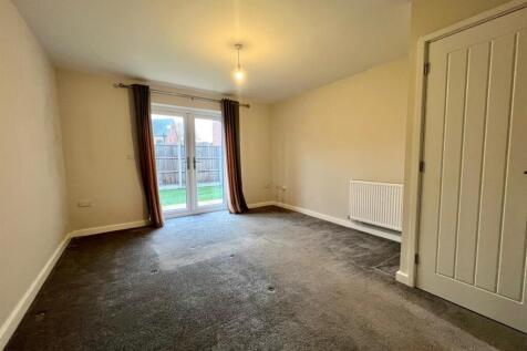 High Street, Whetstone, Leicester photo 4