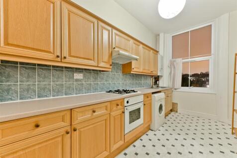 2 bed flat to rent Manor Mount, London SE23