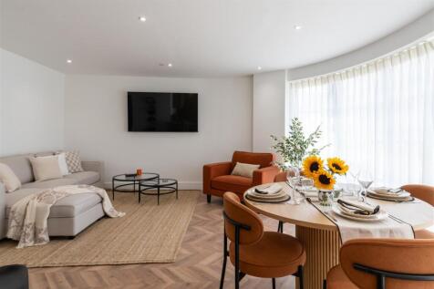Show Home - Dining/Living
