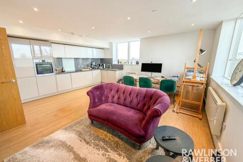 Lounge 2.jpg