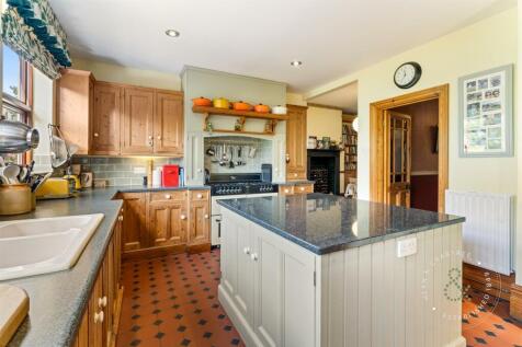 Ninian Road, Roath, Hern Crabtree (17).jpg