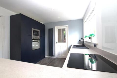 KITCHEN 2.jpg