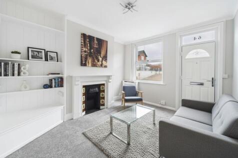 Lounge (Virtually Furnished)