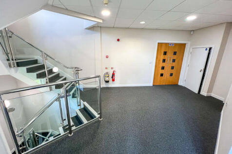 First Floor, Island House, Isle of Man Business Park, Braddan photo 4