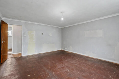 49 Aspinall Close, Lowestoft, Suffolk, NR33 9JG
