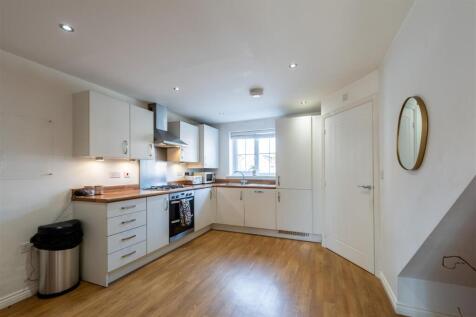 22 Firecrest Way-002.jpg