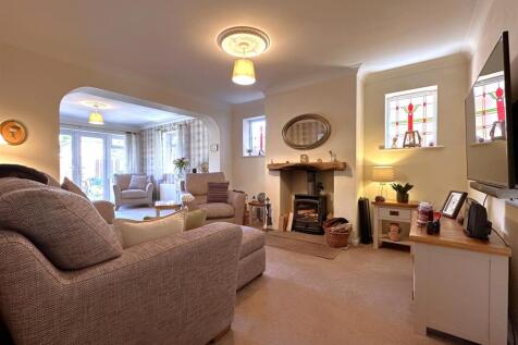 Lovely Lounge 890