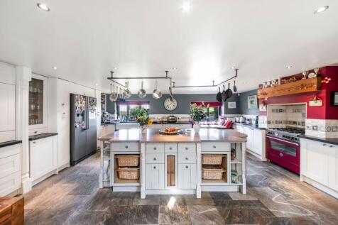 LIVING DINING KITCHEN