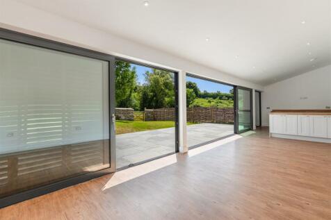 A22 - Barns @ Higher Court Barns, Littlehempston -