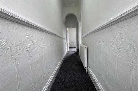 Wibsey Park Avenue, Bradford, West Yorkshire, BD6 photo 5