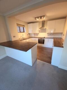 Kitchen / Dining