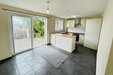 Ellsworth Rise, Nottingham, Nottinghamshire, NG5 photo 3