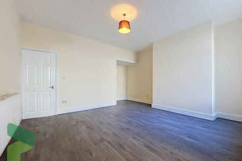 Hollins Grove Street, Darwen photo 4