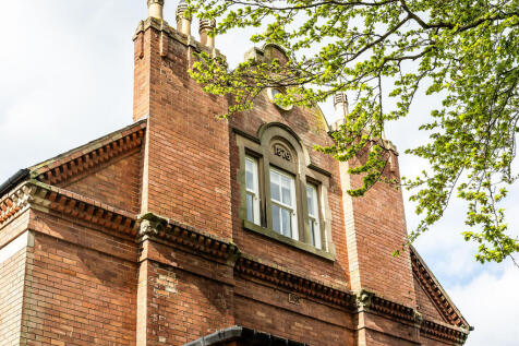 2 Gladstone House...