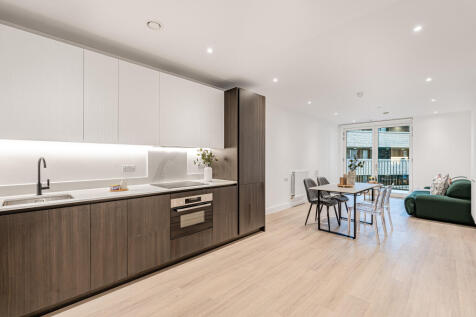 Monterrey House, Everdene Path, Acton, Ealing photo 4