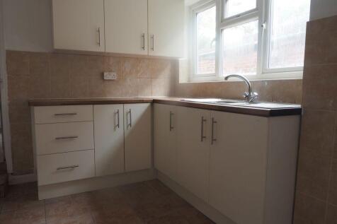 ST BARNABAS STREET, WELLINGBOROUGH photo 2