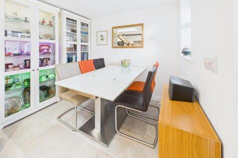 OPEN PLAN KITCHEN DINER