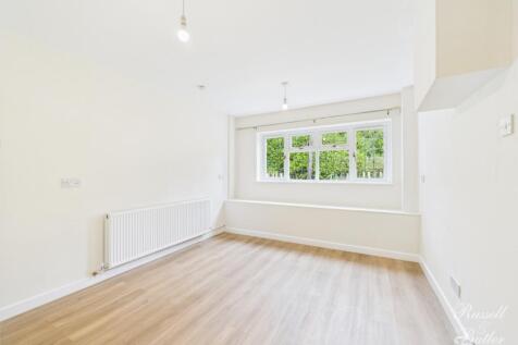 CAM02127G0-PR0342-STILL008