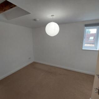 Flat 4, 10 Marlborough Street, Faringdon, Oxfordshire SN7 7JP photo 3