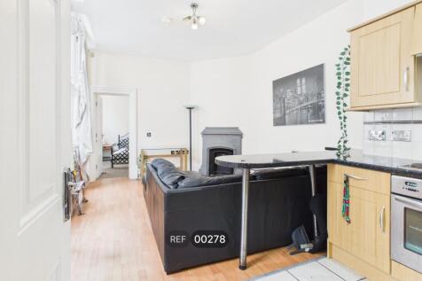 Kitchen/Living area