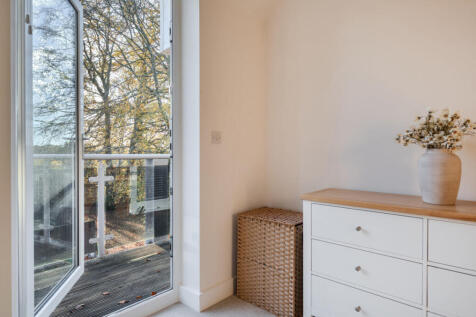 1381278-27-691aed...