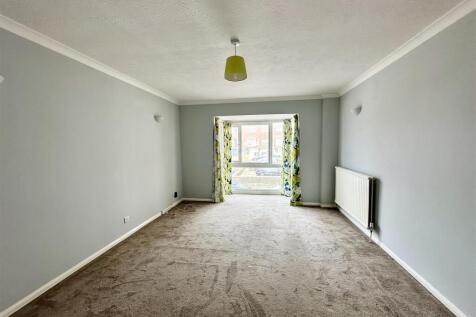 Dane Close, Seaford photo 3