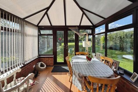 e7d2c6cf-WhatsApp...