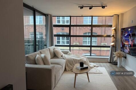 Bright Open-Plan Living Area