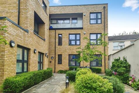 Flat 2 James Yard Queens Road front.jpg