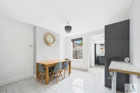 CAM03394G0-PR0376...