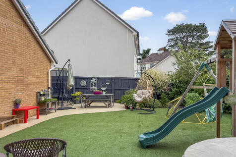 Enclosed Rear Garden