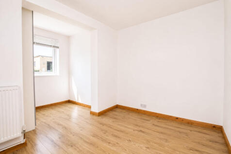 Bridgman Grove Filton photo 4