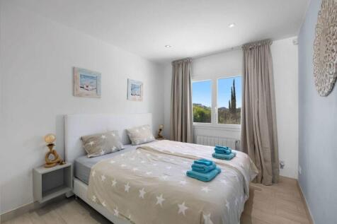 18 costa de la calma Modernes Haus in beliebter Lage kaufen doppelbett