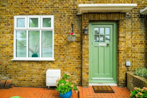 4 Douglas Avenue-37.jpg