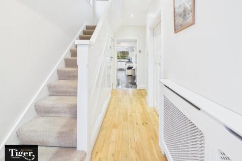 CAM02176G0-PR0777...