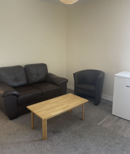 2-bed house on Market Street, Loughborough, £1,473/mo